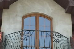 Balustrade de balcon avec décorations